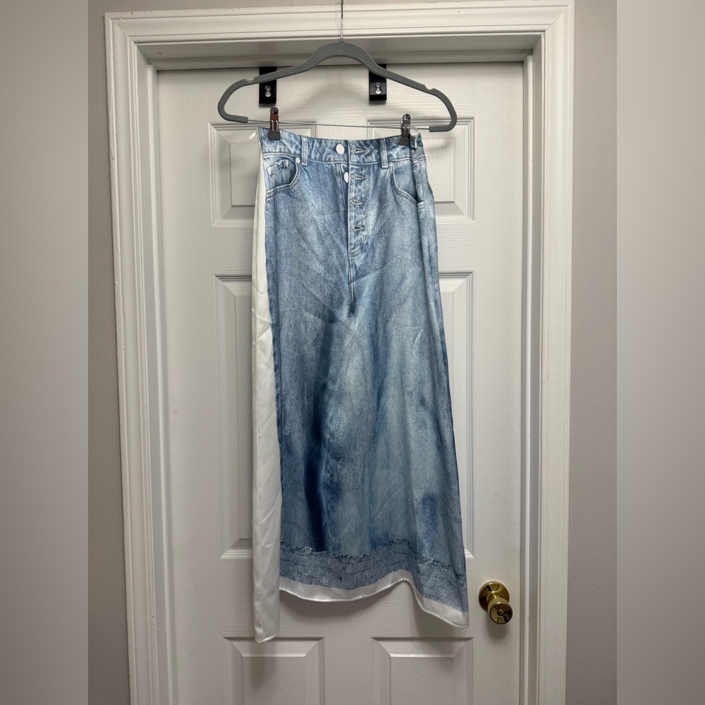 Zara Women’s Denim Printed Satin Skirt Size XS